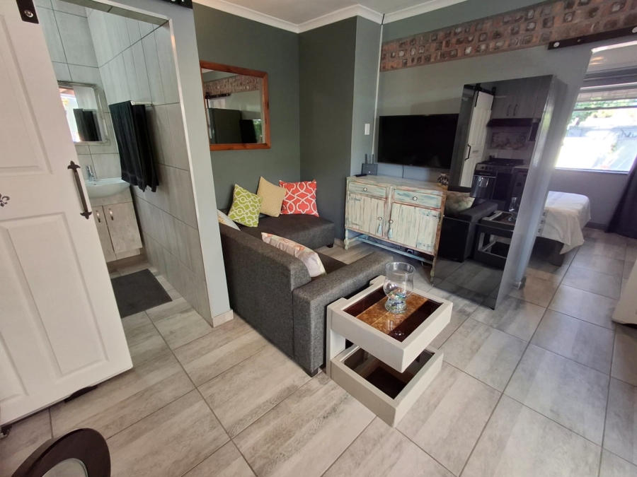 To Let 1 Bedroom Property for Rent in Labiance Estate Western Cape